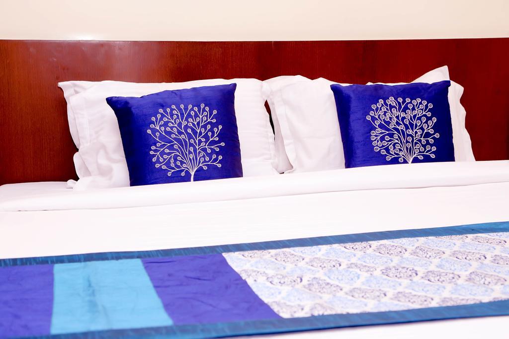 Hotel Kusum ビラーイー エクステリア 写真