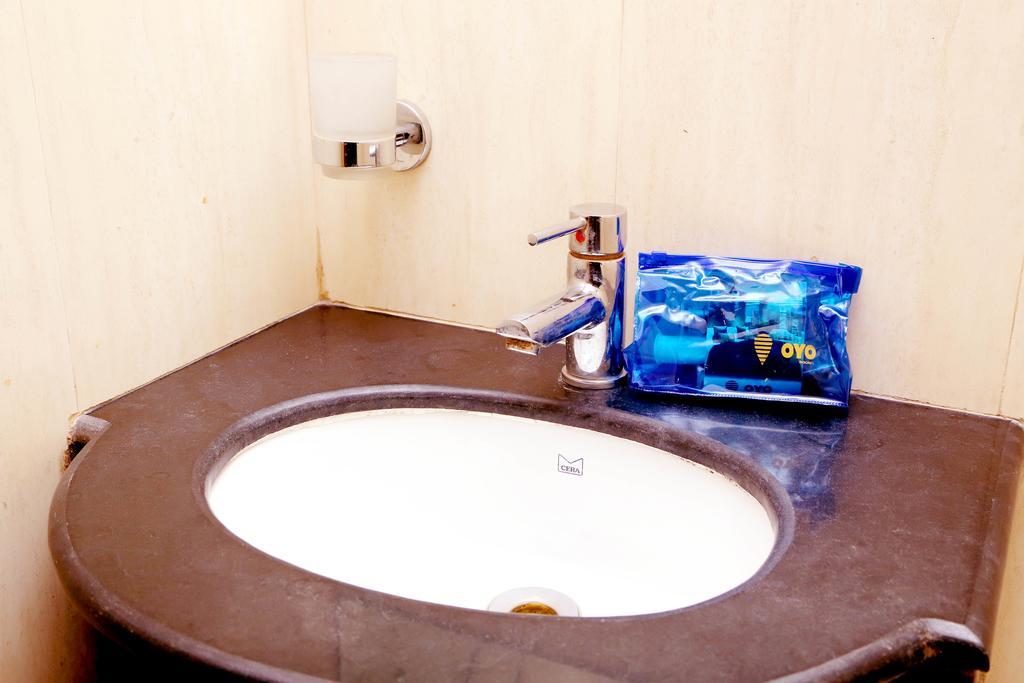 Hotel Kusum ビラーイー エクステリア 写真