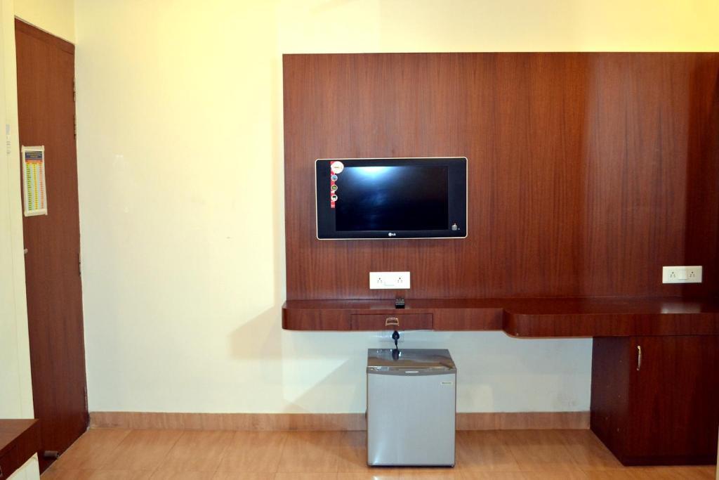 Hotel Kusum ビラーイー エクステリア 写真